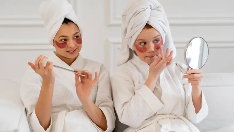 روتین طلایی مراقبت از پوست قبل و بعد از آرایش 2025 راز داشتن پوستی سالم و بی نقص