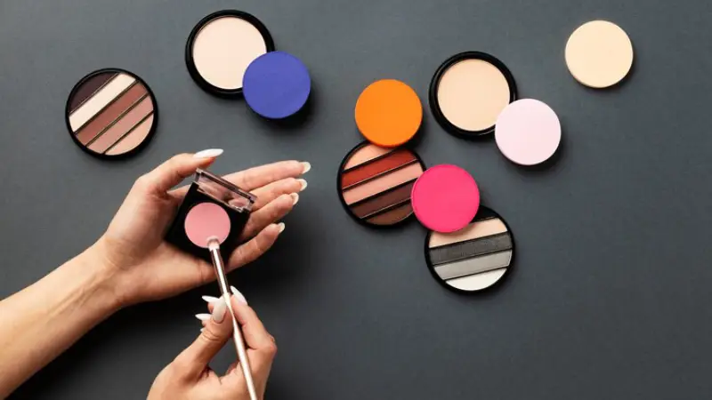 💄 سبک های آرایشی برتر سال 2025